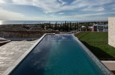 Detached Villa For Sale  in  Sea Caves