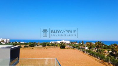 Detached Villa For Sale  in  Chlorakas