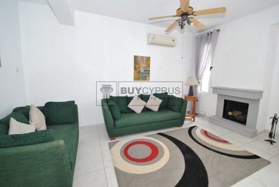 Detached Villa For Sale  in  Agia Marinouda