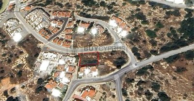 Residential Land  For Sale  in  Peyia