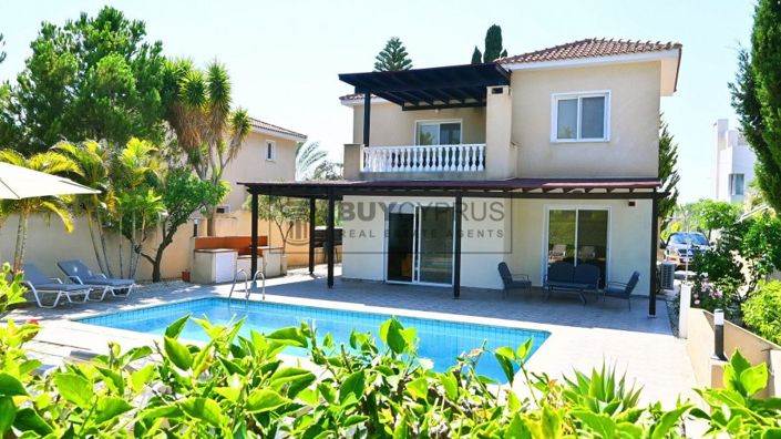 Image No.1-3 Bed Villa for sale