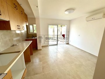 Apartment For Sale  in  Tombs of the Kings