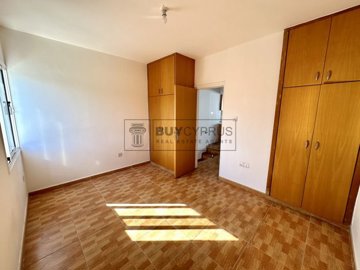 Apartment For Sale  in  Tombs of the Kings