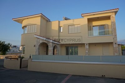 Detached Villa For Sale  in  Kissonerga