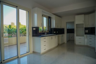 Detached Villa For Sale  in  Kissonerga