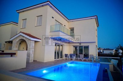 Detached Villa For Sale  in  Kissonerga