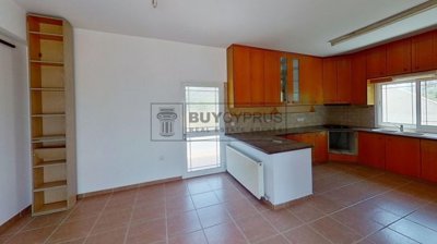 Detached Villa For Sale  in  Nea Dimmata