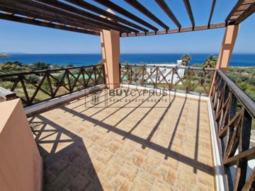 Detached Villa For Sale  in  Nea Dimmata