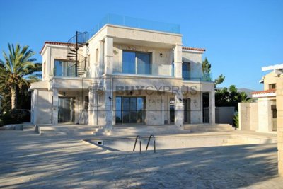 Detached Villa For Sale  in  Sea Caves