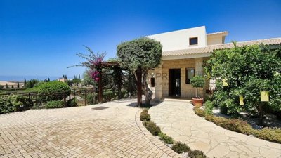 Detached Villa For Sale  in  Aphrodite Hills