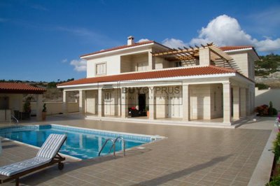 Detached Villa For Sale  in  Peyia