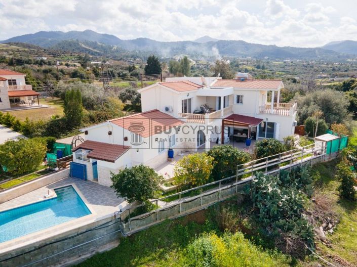 Image No.1-4 Bed Villa for sale