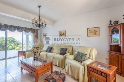 Detached Villa For Sale  in  Agia Marina Chrysochous