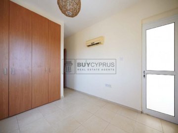 Apartment For Sale  in  Chlorakas