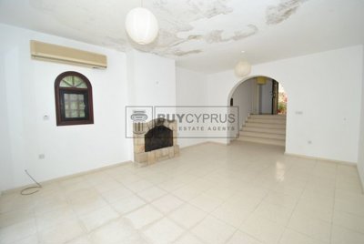 Detached Villa For Sale  in  Kamares - Tala