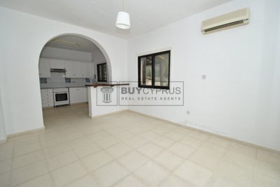 Detached Villa For Sale  in  Kamares - Tala