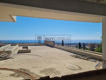 Building For Sale  in  Peyia