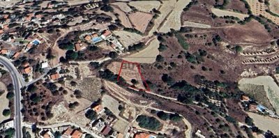 Residential Land  For Sale  in  Stroumpi