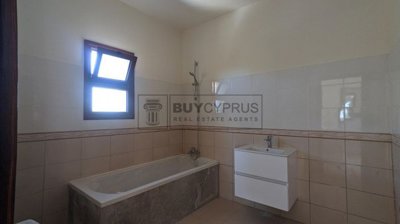 Detached Villa For Sale  in  Souni-Zanakia