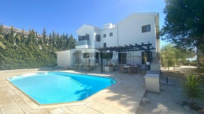 Detached Villa For Sale  in  Secret Valley