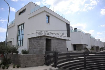 Detached Villa For Sale  in  Yeroskipou