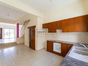 Town House For Sale  in  Paphos