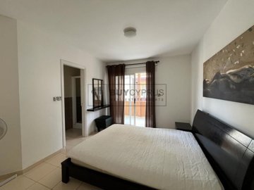 Town House For Sale  in  Universal