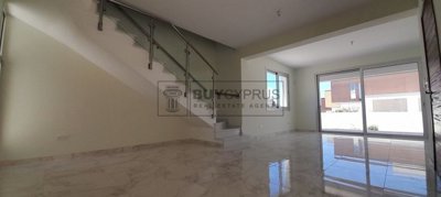 Detached Villa For Sale  in  Universal