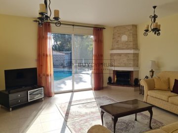 Detached Villa For Sale  in  Tsada