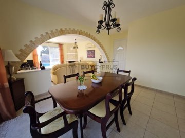 Detached Villa For Sale  in  Tsada