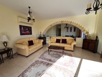 Detached Villa For Sale  in  Tsada