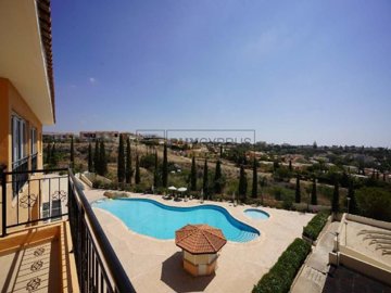 Apartment For Sale  in  Chlorakas