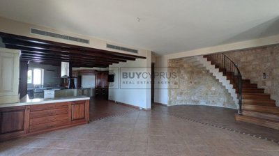 Detached Villa For Sale  in  Anarita