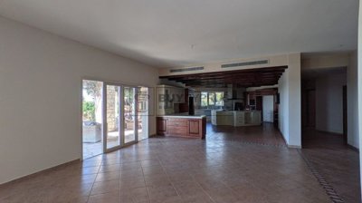 Detached Villa For Sale  in  Anarita