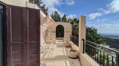 Detached Villa For Sale  in  Kamares - Tala