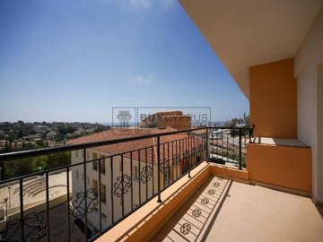 Apartment For Sale  in  Chlorakas