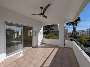 Apartment For Sale  in  Mesa Gitonia