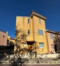 Town House For Sale  in  Anarita