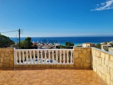 Apartment For Sale  in  Sea Caves