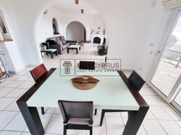 Detached Villa For Sale  in  Kamares - Tala