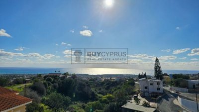 Detached Villa For Sale  in  Peyia