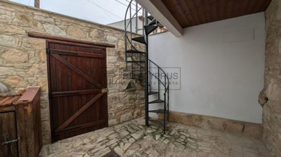 Stone House For Sale  in  Ypsonas