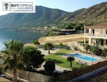 Detached Villa For Sale  in  Pomos