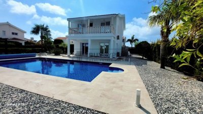 Detached Villa For Sale  in  Coral Bay