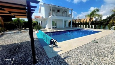 Detached Villa For Sale  in  Coral Bay