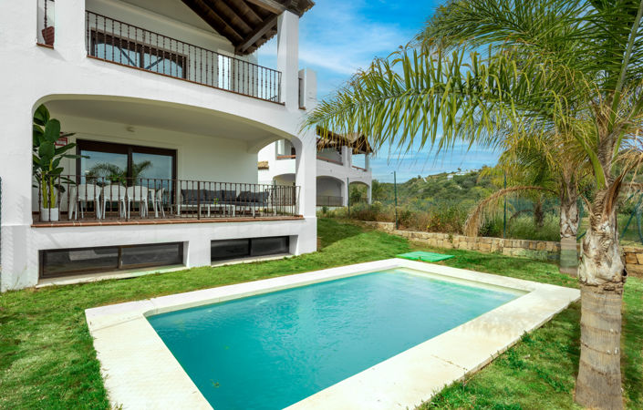 Image No.1-4 Bed Villa for sale