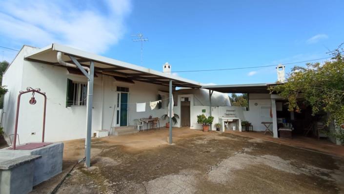 Image No.1-Villa de 3 chambres à vendre à Ostuni