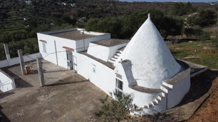 Image No.1-2 Bed Trullo for sale