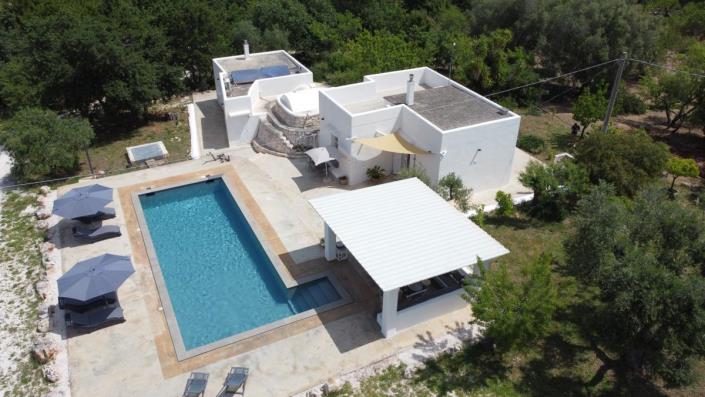 Image No.1-4 Bed Villa for sale