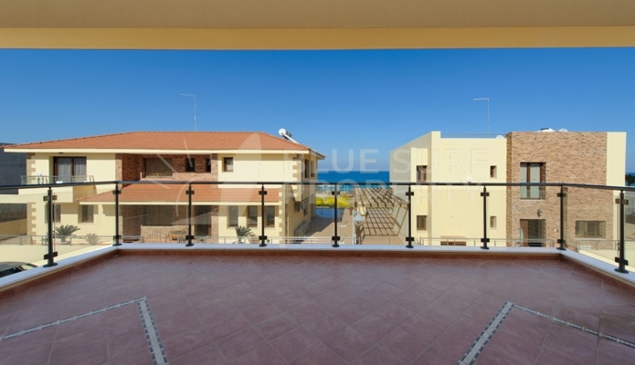 Image No.1-3 Bed Villa for sale